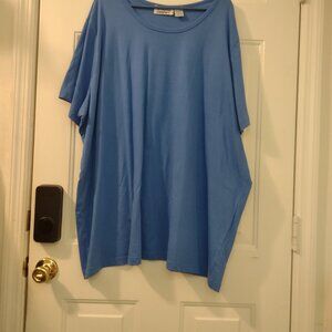 Womens top, size 4x,
